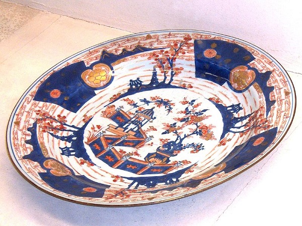 piatto-imari-porcellana-1700-1740-istambul-museo-topkapi