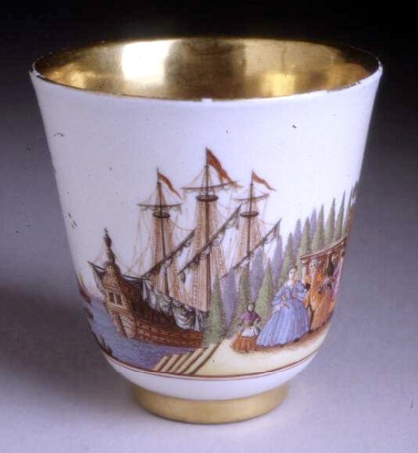 becher-meissen-1735-1740- johann-friedrich-metzsch-1748-british-museum-londra