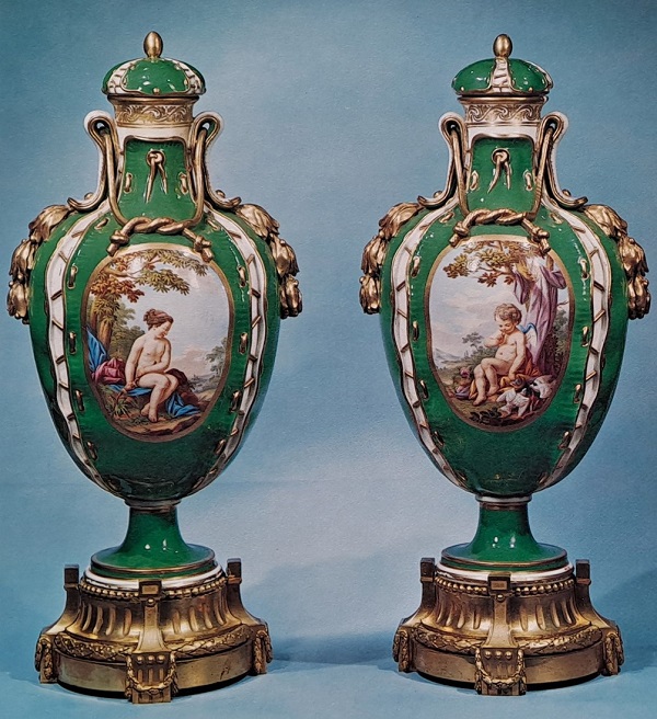 vasi-porcellana-sèvres-1765-1770-new-york-metropolita-museum