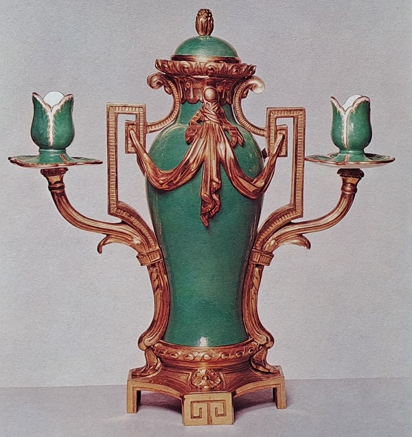 vaso-porcellana-sèvres-1770-waddesdon-manor-collezione-rothschild