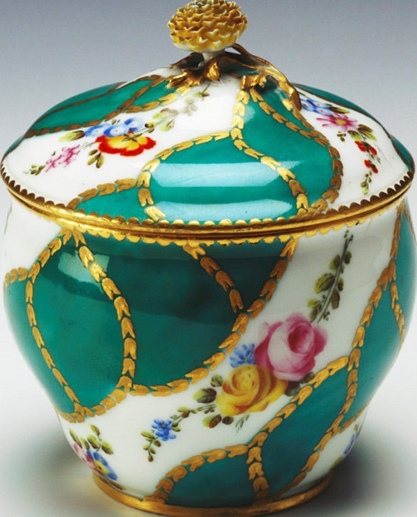 zuccheriera-porcellana-vincennes-1755-1756-londra-the-royal-collection-trust