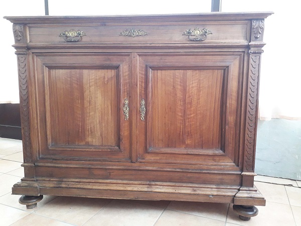 vito-beretta-credenza-noce-lombardia-xix-xx-secolo