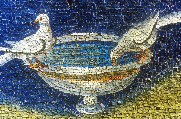 colombe-che-si-abbeverano-mosaico-ravenna-mausoleo-galla-placidia